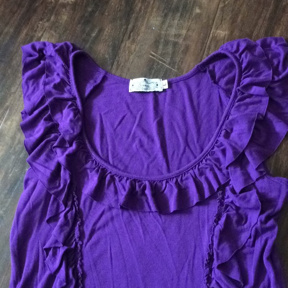 Trixxi ruffled sleeveless shirt. Size L - Picture 2 of 4